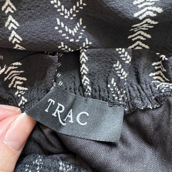 Trac Striped Print Boho Tie Waist Romper - Picture 3 of 3